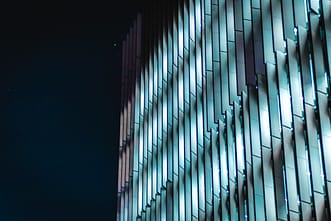 Alternativa gratuita ao TeamViewer 6 grey high rise building facade